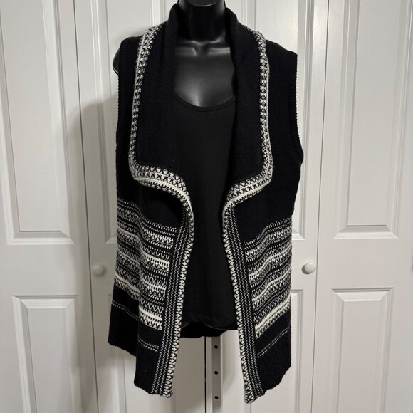 ODDY Womens Sweater M/L Open Front Cardigan Vest Black White Aztec - Picture 1 of 7